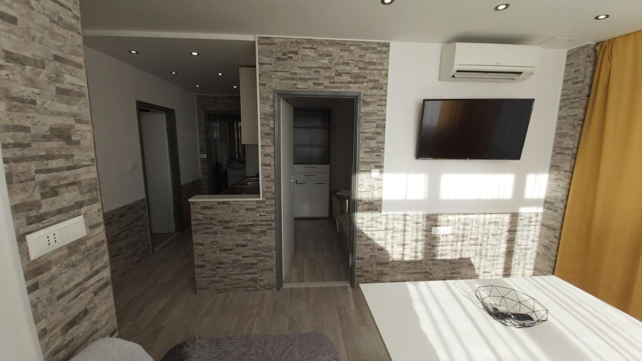 Apartments Druzianic Makarska Bagian luar foto