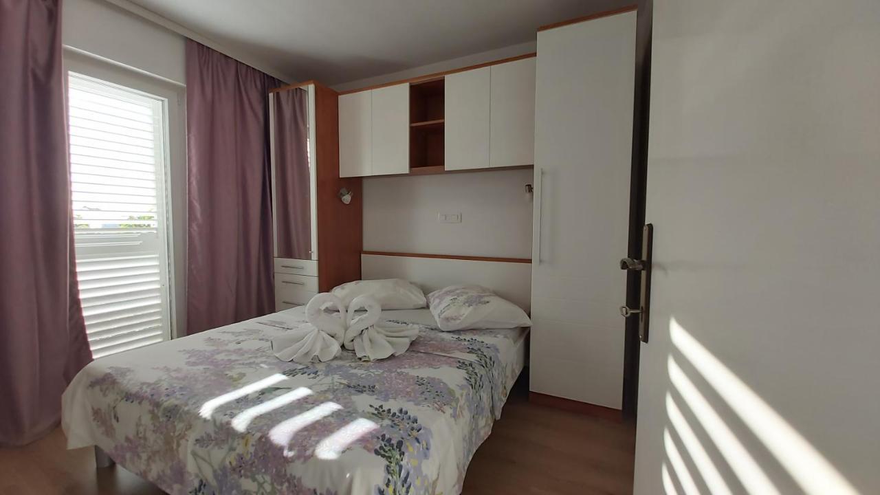 Apartments Druzianic Makarska Bagian luar foto