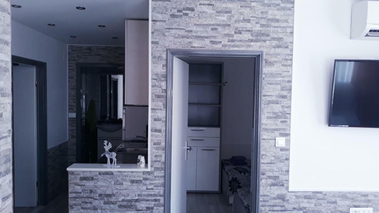 Apartments Druzianic Makarska Bagian luar foto